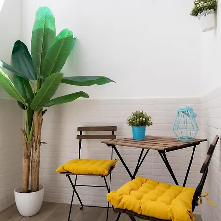 Fantastico Piso 2 A 2 Min De La Playa Apartman