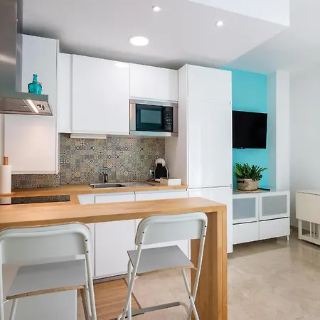 Fantastico Piso 2 A 2 Min De La Playa Apartman