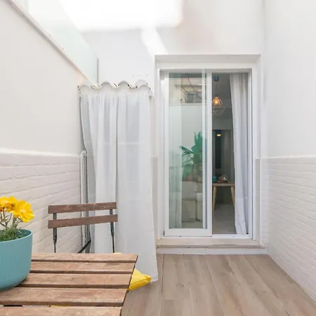 Fantastico Piso 2 A 2 Min De La Playa Apartman